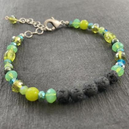 Green Aromatherapy Essential Oil Diffuser Bracelet..