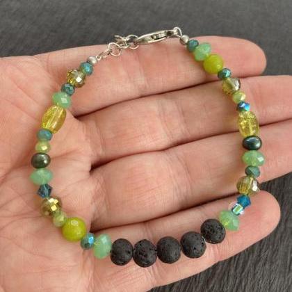 Green Aromatherapy Essential Oil Diffuser Bracelet..